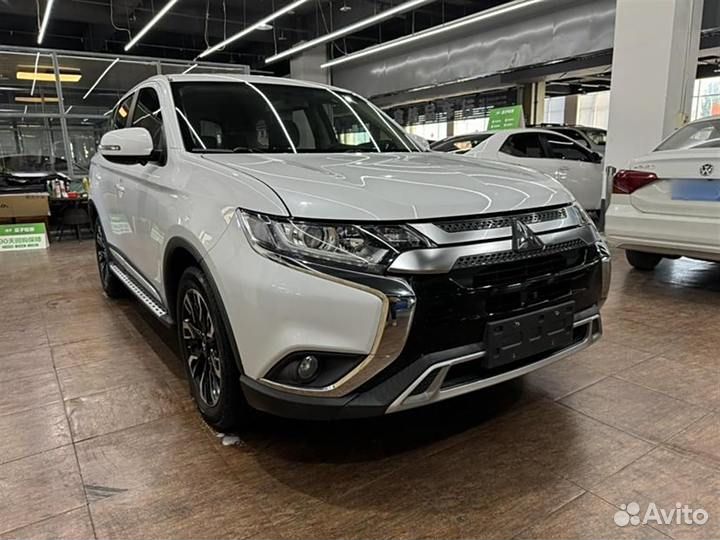 Mitsubishi Outlander 2.4 CVT, 2020, 35 000 км