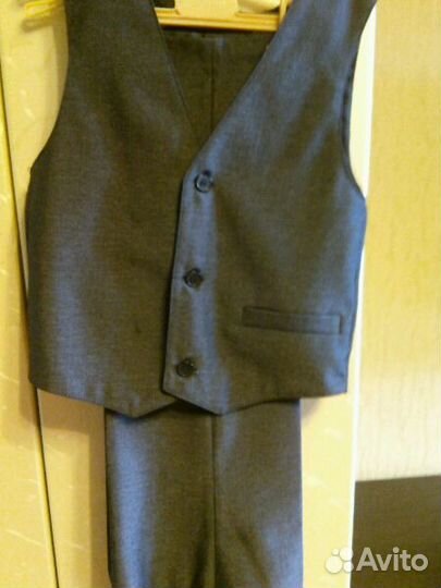 Костюм школьный