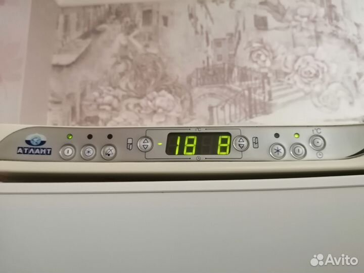 Холодильник атлант бу