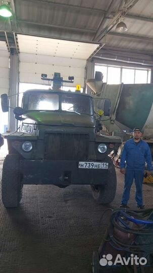 Урал 4320 с КМУ, 1995
