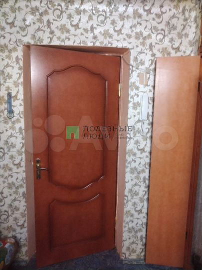 Комната 13 м² в 8-к., 4/4 эт.