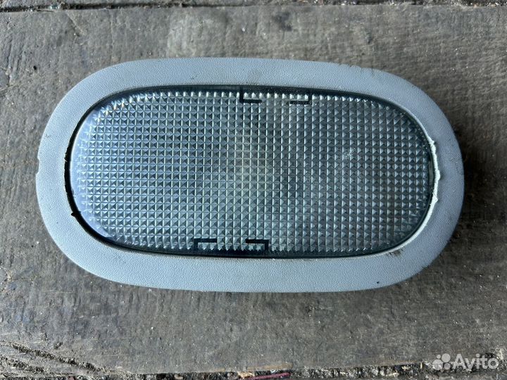 Плафон освещения Renault Symbol