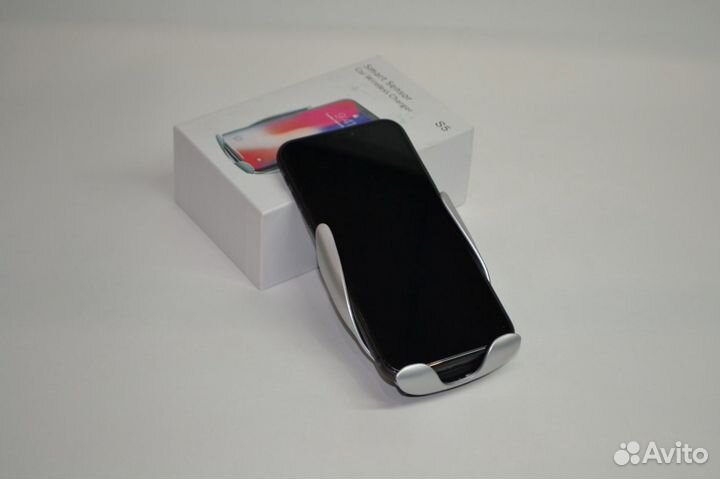 Беспроводная автомобильая зарядка