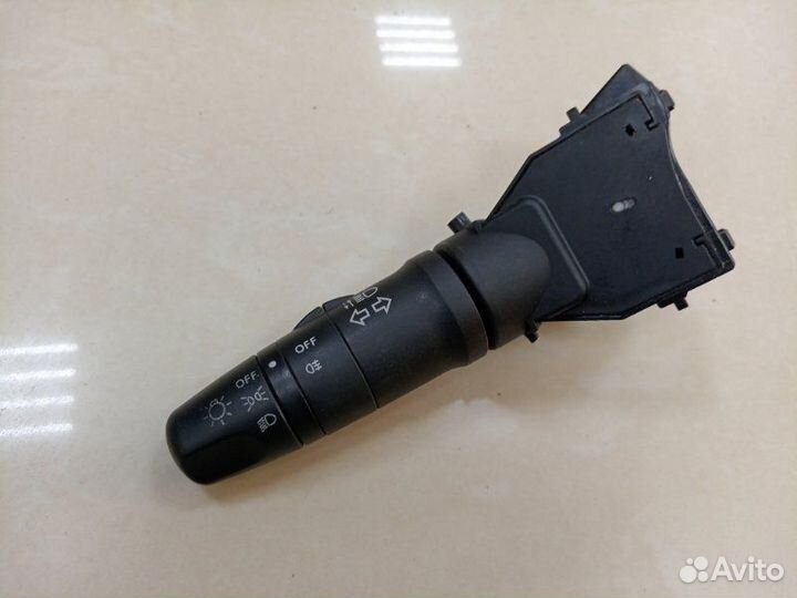 Подрулевой переключатель поворотов Nissan Almera