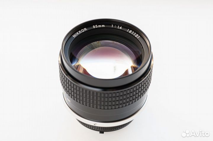 Nikon Nikkor 85 mm f/1.4 Ai-S MF