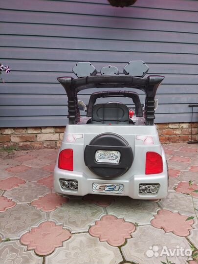 Детский электромобиль бу