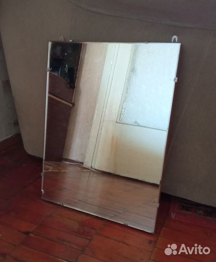 Зеркало настенное