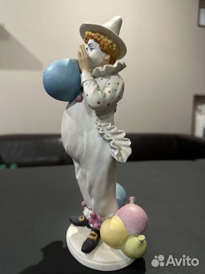 Статуэтка клоун