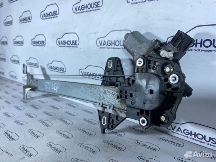 Стеклоподъемник задний левый Honda Civic 4D 1.8