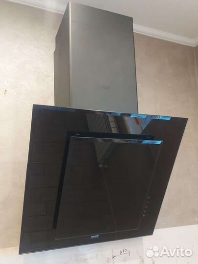 Вытяжка Krona. Турция. 1200м. куб. 60см