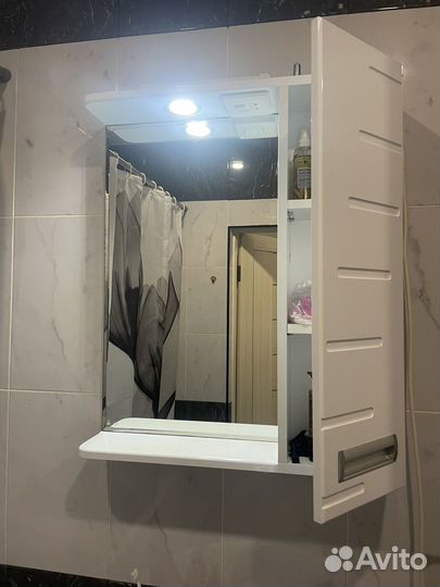 Зеркало с подсветкой для ванной