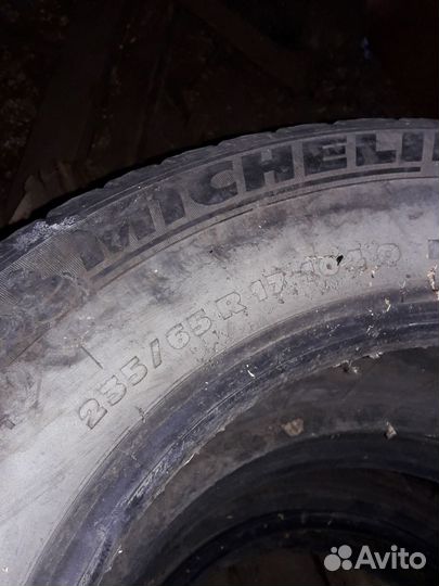 Michelin Latitude X-Ice 235/65 R17 104