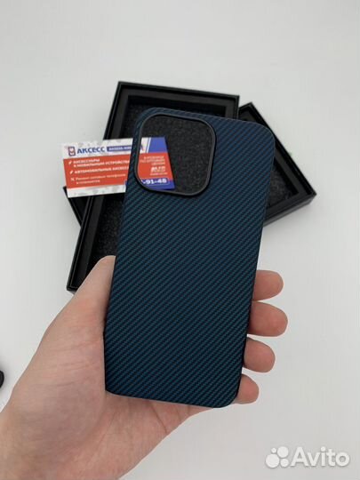 Карбоновый чехол с MageSafe + картхолдер