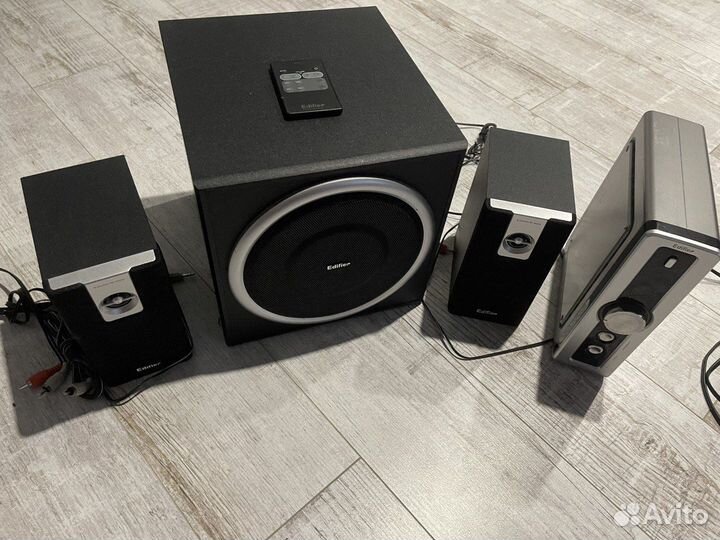 2 колонки и саббуфер