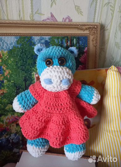 Игрушка бегемот