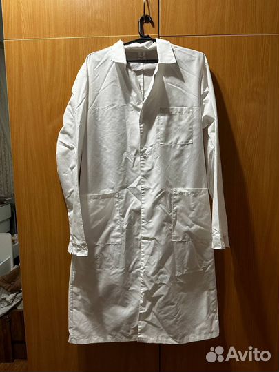 Медицинский халат 4 штуки