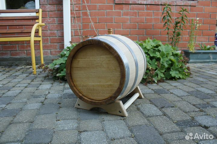 Дубовая бочка 20 литров для напитков