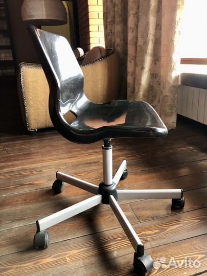 Компьютерное кресло