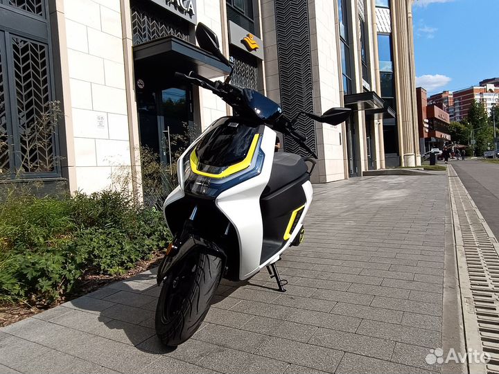 Эектроскутер Zeeho AE6+