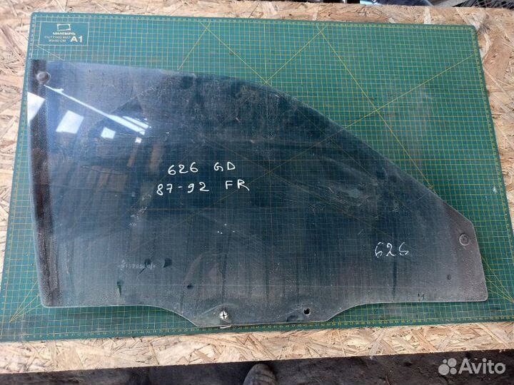 Стекло переднее правое Mazda 626 GD
