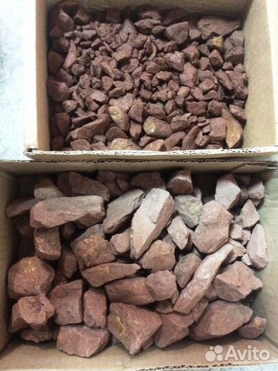 Крошка мраморная белая ; яшмоид ;серпентенит