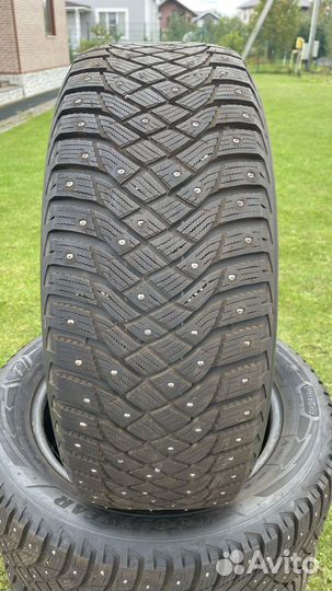 Goodyear UltraGrip Arctic 2 SUV 255/55 R19 111T