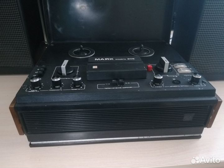 Магнитофон катушечный Маяк 205