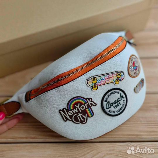 Поясная сумка Coach