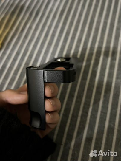 Металлический хват на фотоаппарат XT-20/30