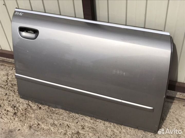 Дверь передняя правая Audi A4 B6 8E 1.9 2003