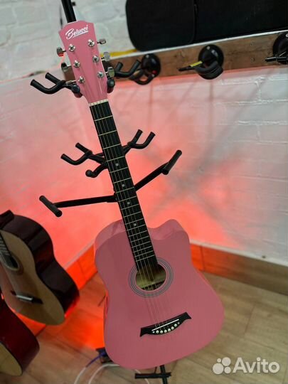 Гитара новая