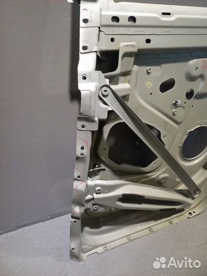 Дверь задняя левая Volkswagen Golf Plus CAX 2013