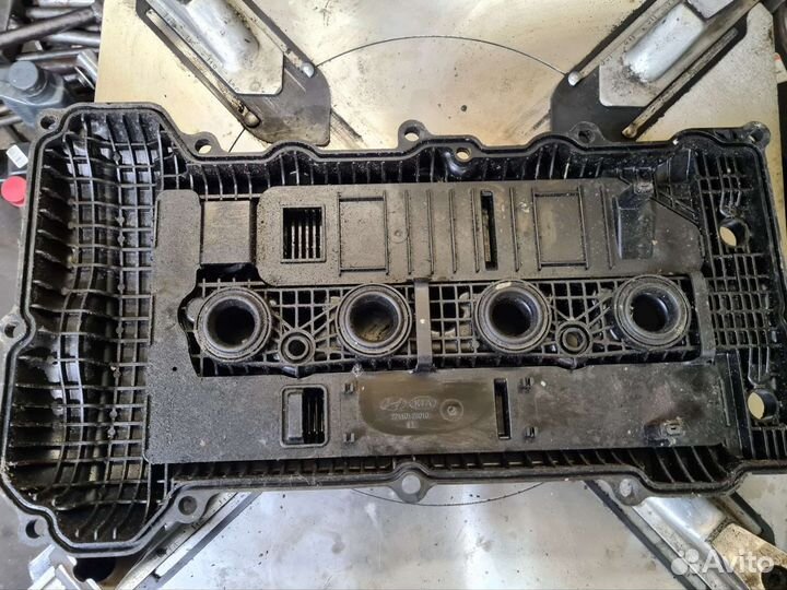 Продам клапанную крышку Kia-Hyunday 224102E010