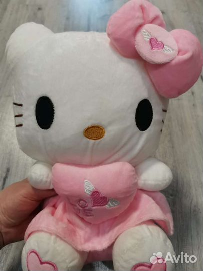 Игрушка Hello Kitty новая большая 30 см