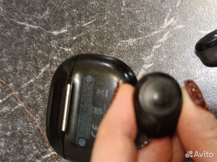 Беспроводные наушники jbl