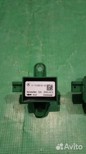 Датчик удара двери Mercedes W204 X204 W207 W212