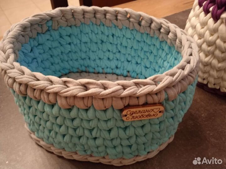 Вязаные корзинки ручной работы