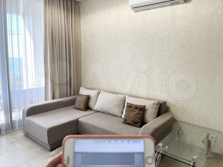 2-к. квартира, 54 м², 4/10 эт.