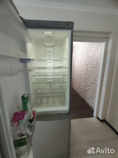 Холодильник whirpool