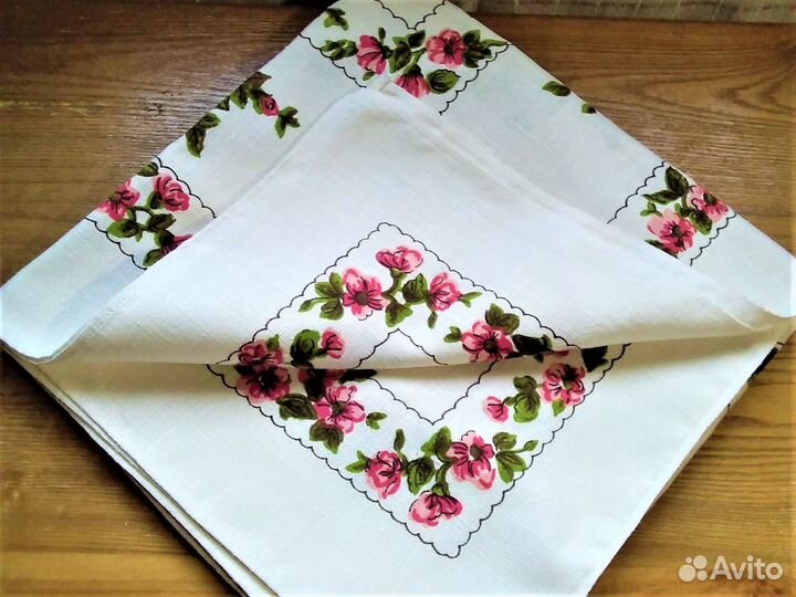 Скатерть льняная с рисунком винтаж