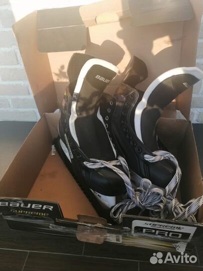 Коньки хоккейные