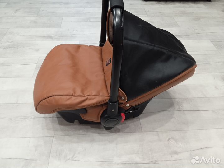 Продам автолюльку детскую