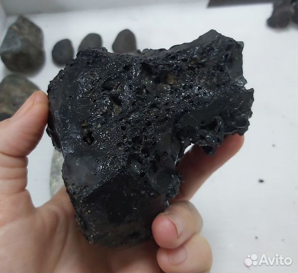 Тектиты очень красивые