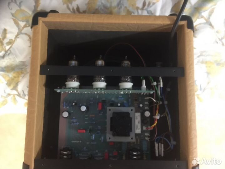 Ламповый комбоусилитель yerasov gavrosh 8