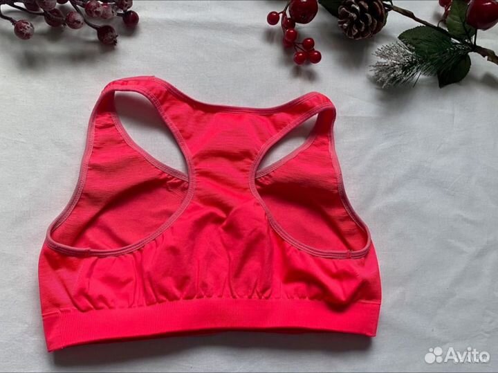 Топ женский спортивный