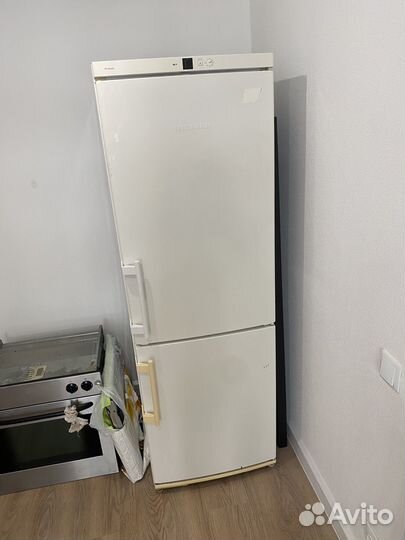 Холодильник liebherr