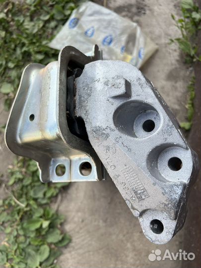 Опора двигателя правая Рeugeot Boxer, Fiat Ducato