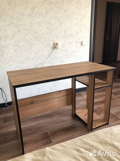 Компьютерный стол новый