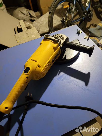 Ушм болгарка dewalt