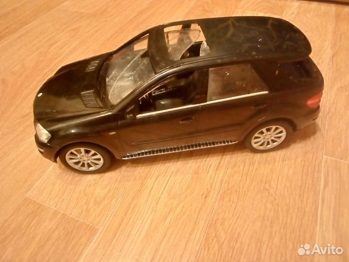 Модель Мерседес Бенц 1/14